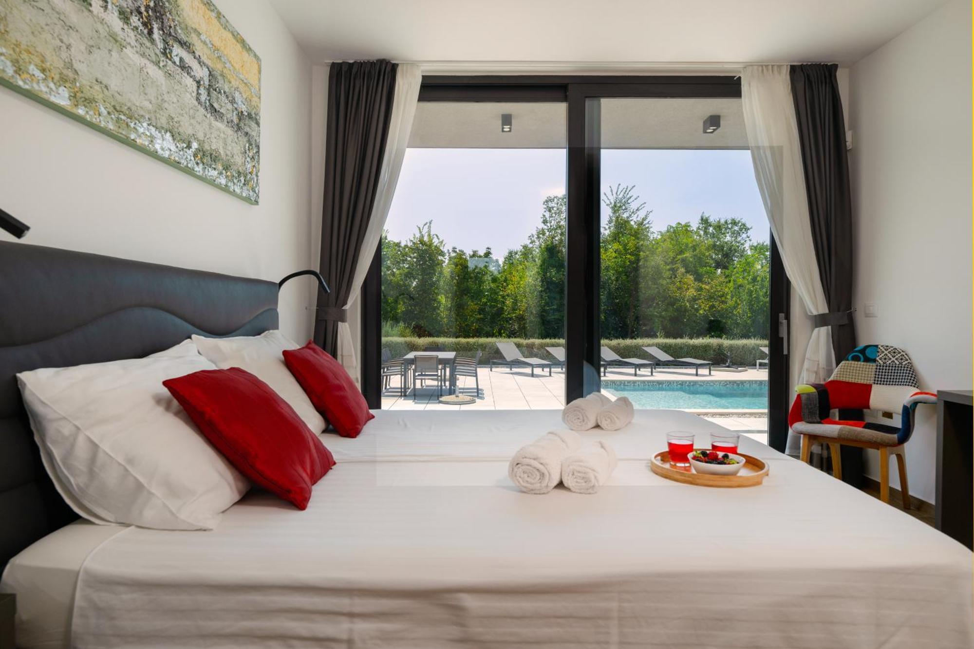 Martincic Residence - 5 Stars Luxury With Pool Heating On 4000M2 Rakalj Esterno foto